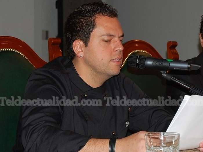 Fabio Santana, en una imagen de 2012 cuando leyó el pregón del Carnaval de Telde/TA.